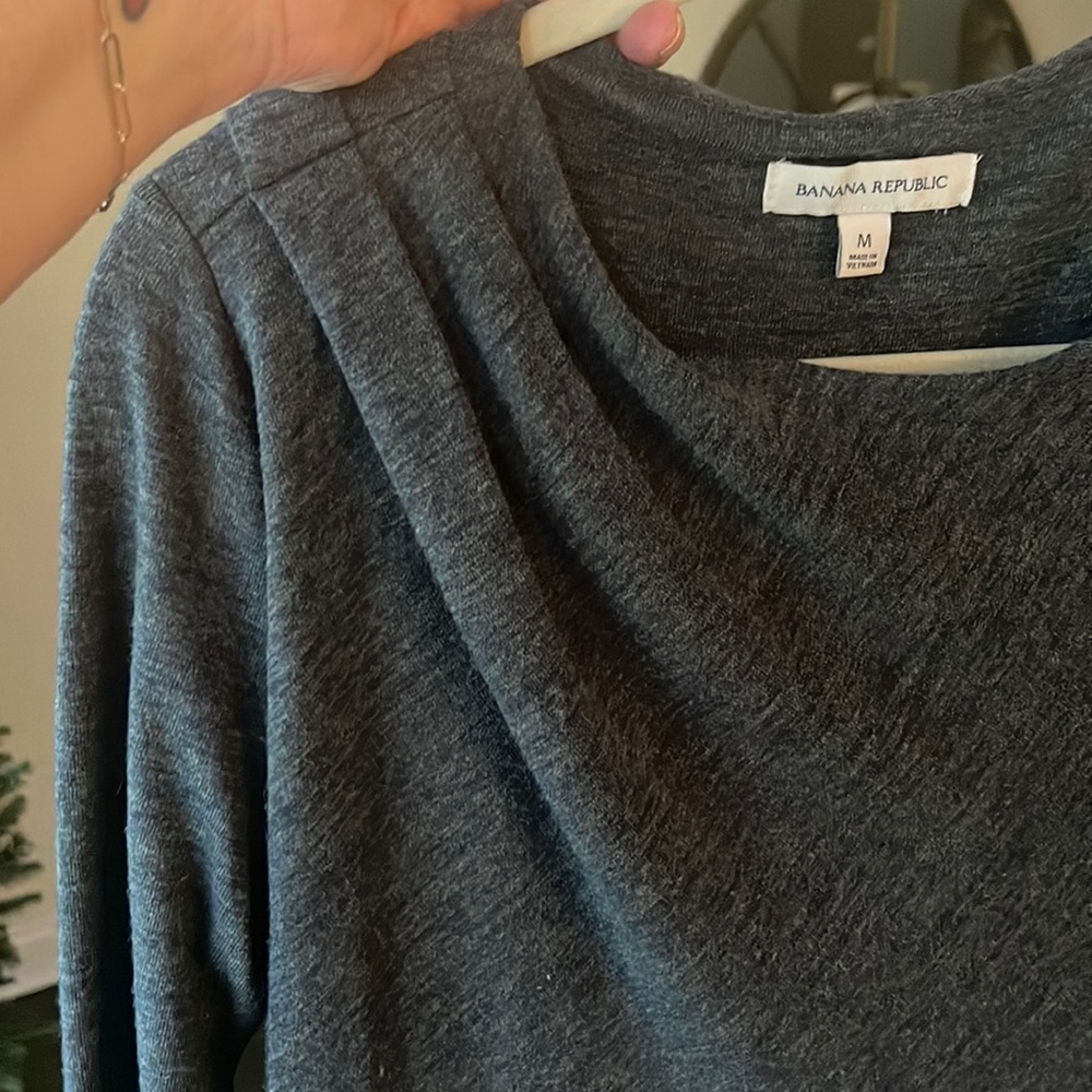 A midi Banana Republic dress